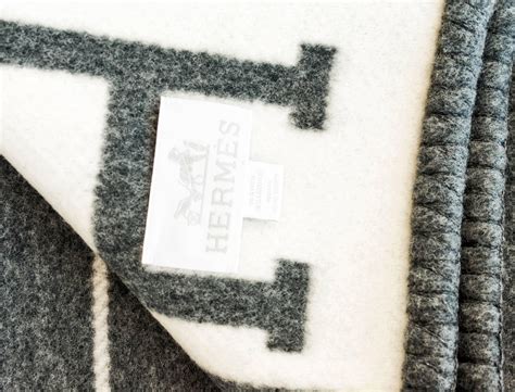 hermes avalon blanket discontinued